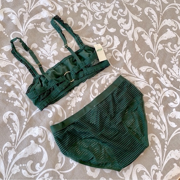 NWT Aerie Forest Green Lace Bralette and Panty Set XS XXS - Picture 3 of 12